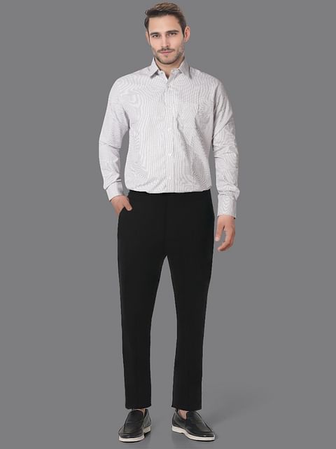 Authenzaa Men Slim - Fit  Formal Shirt ASFS013 White Grey Checks 