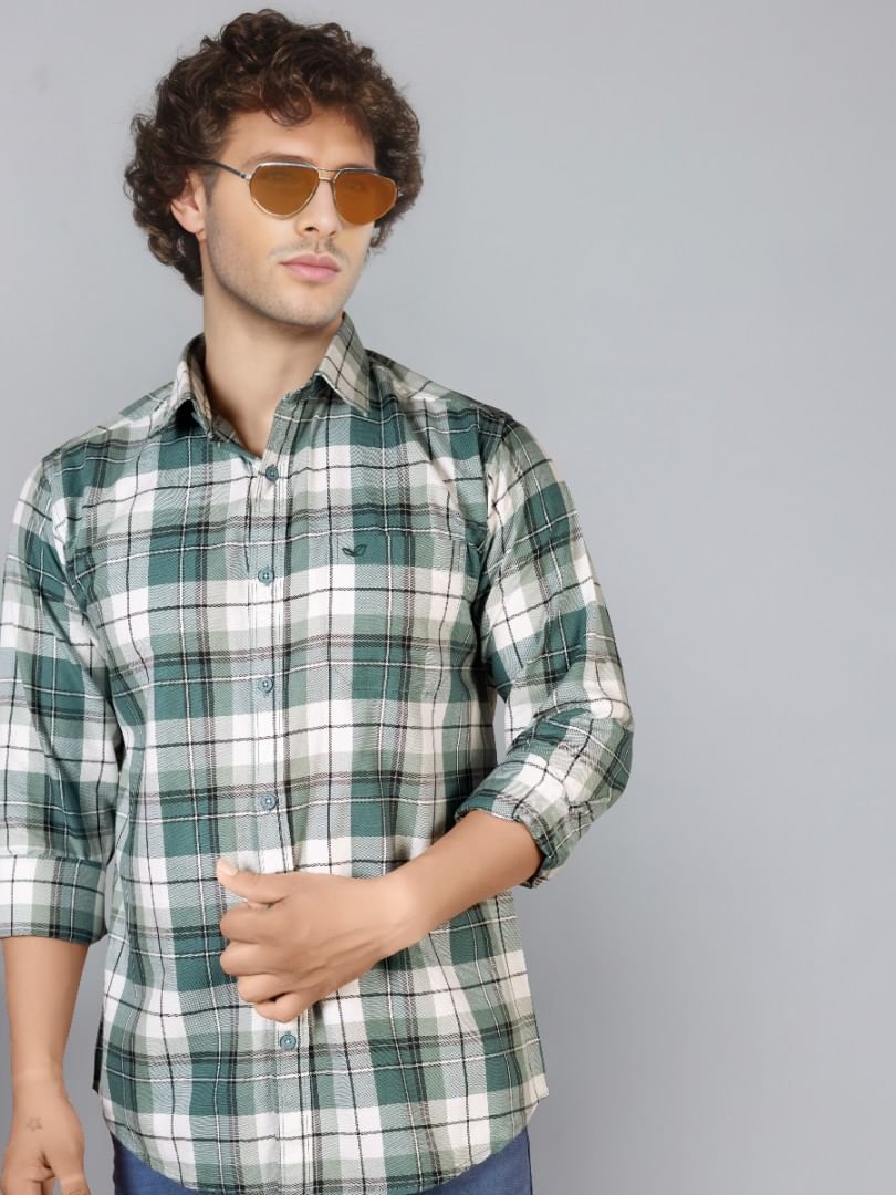 Authenzaa Men Casual Shirt SFCS215 White Green