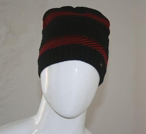 WLN CAP-CS-CAP0033, BLACK